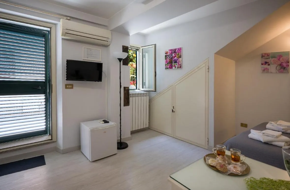 B&B Giulia Taormina 3*,  Italy