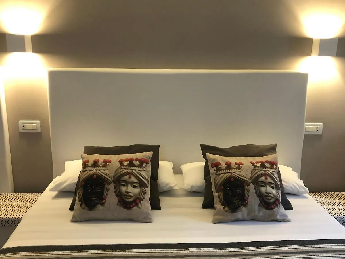 *** לינה וארוחת בוקר טאורמינה B&B Giulia איטליה