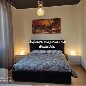  Guest house Casa Leonardo Airport Italy